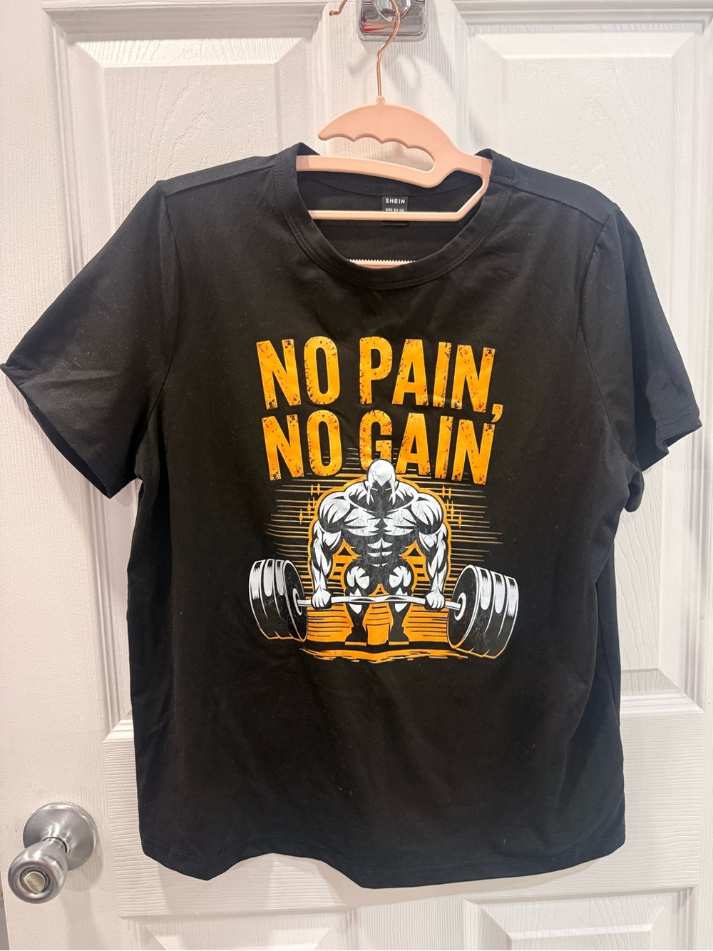 Black 'No Pain No Gain' Men's Graphic Tee - Motivational Gym Shirt